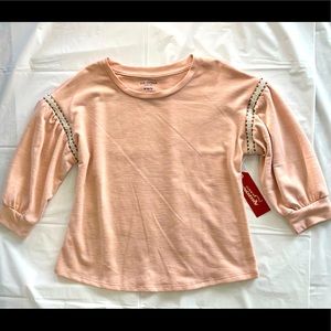 NWT Girls 3/4 sleeve shirt.